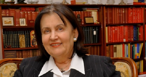 Dr. Eva Maria Barki